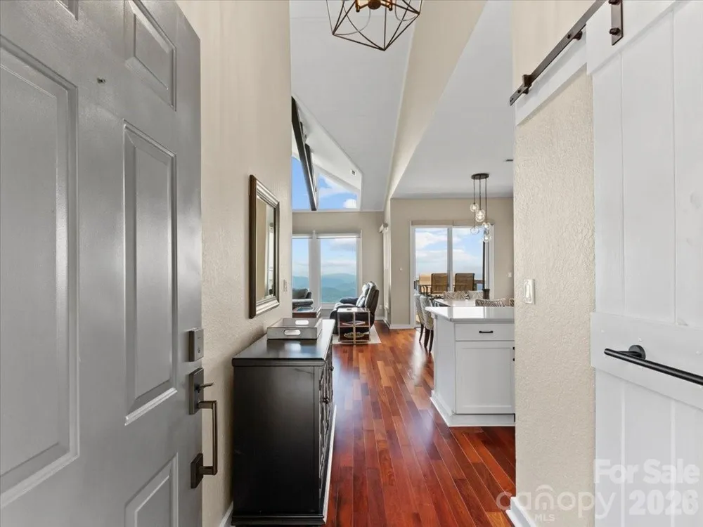 30 Club Villa Court #B2 Burnsville, NC 28714