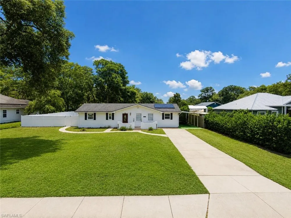 655 SW Pointview Road Keystone Heights, FL 32656