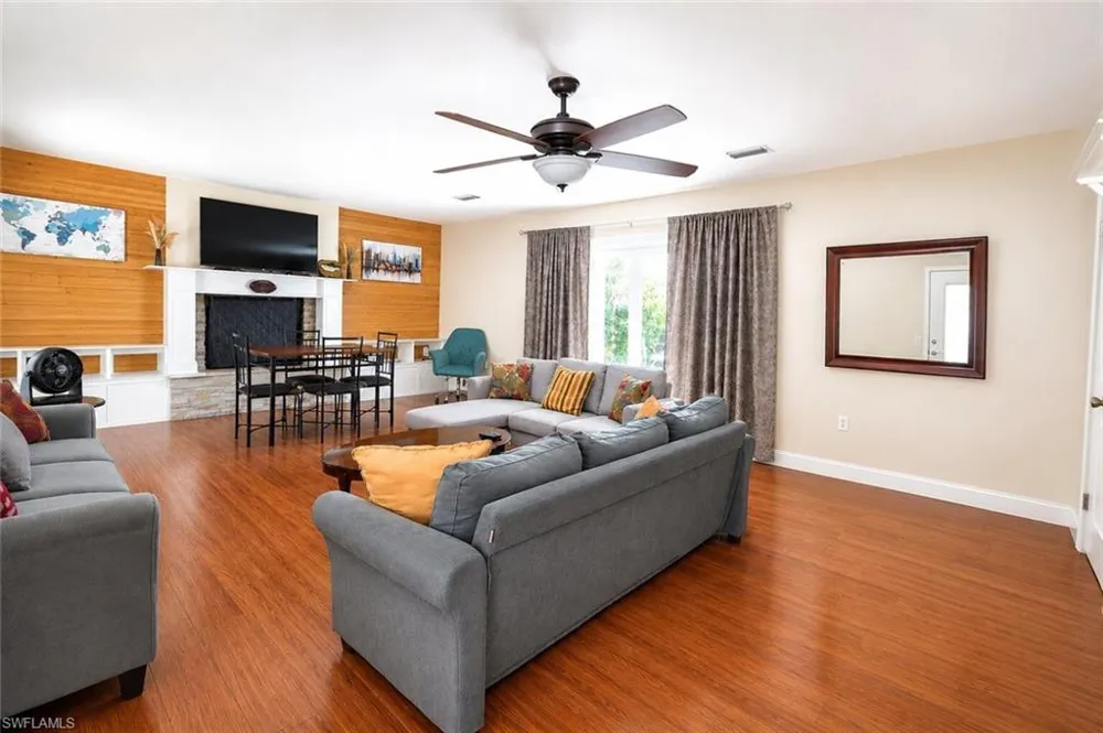 655 SW Pointview Road Keystone Heights, FL 32656
