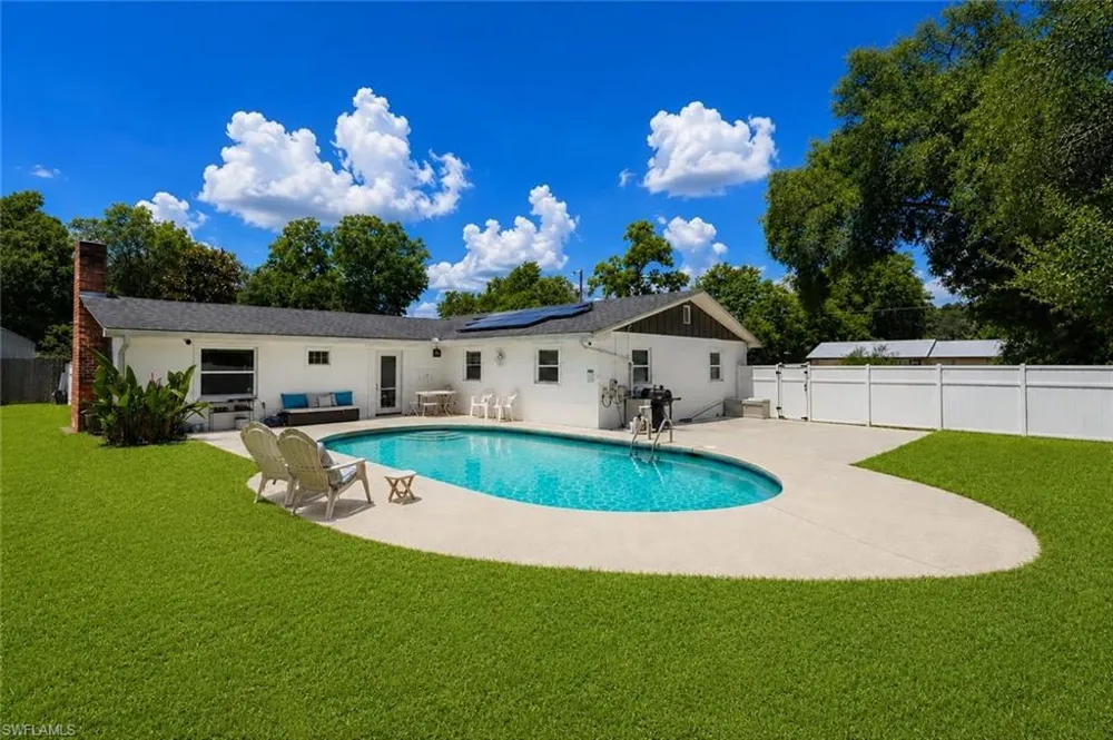 655 SW Pointview Road Keystone Heights, FL 32656
