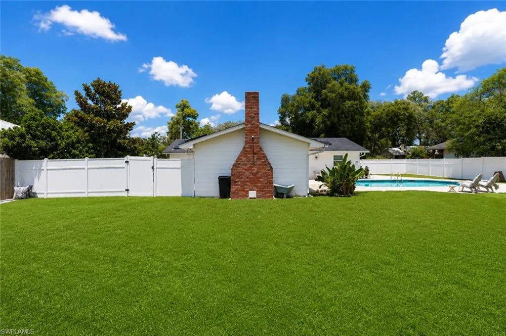 655 SW Pointview Road Keystone Heights, FL 32656