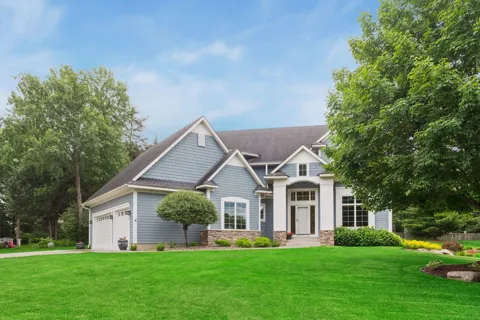 6625 Walnut Drive