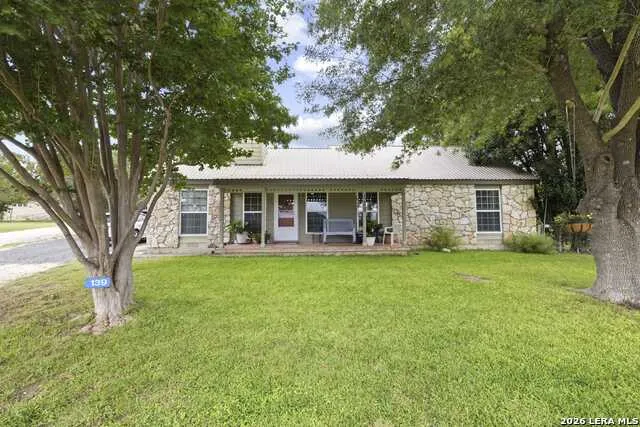 139 EICKENROHT RD Ingram, TX 78025