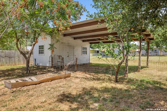 106 W Mulberry Fredericksburg, TX 78624