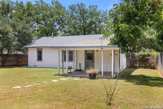106 W Mulberry Fredericksburg, TX 78624