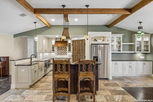 741 County Road 351 Hondo, TX 78861