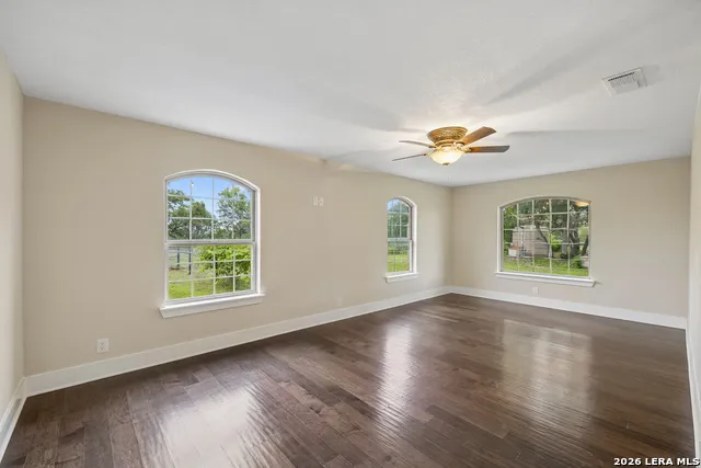 741 County Road 351 Hondo, TX 78861