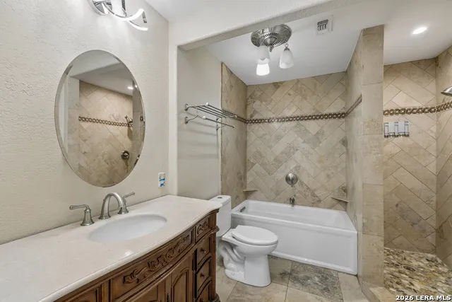 741 County Road 351 Hondo, TX 78861
