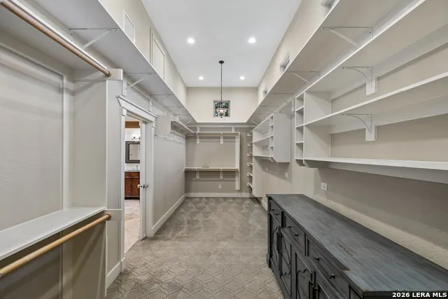 741 County Road 351 Hondo, TX 78861