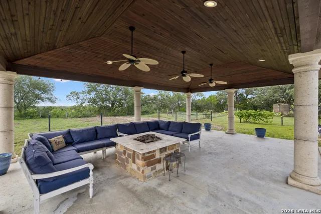 741 County Road 351 Hondo, TX 78861