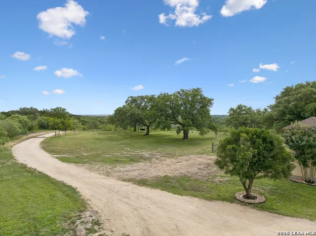 741 County Road 351 Hondo, TX 78861