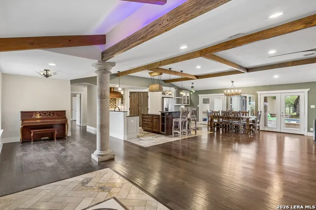 741 County Road 351 Hondo, TX 78861