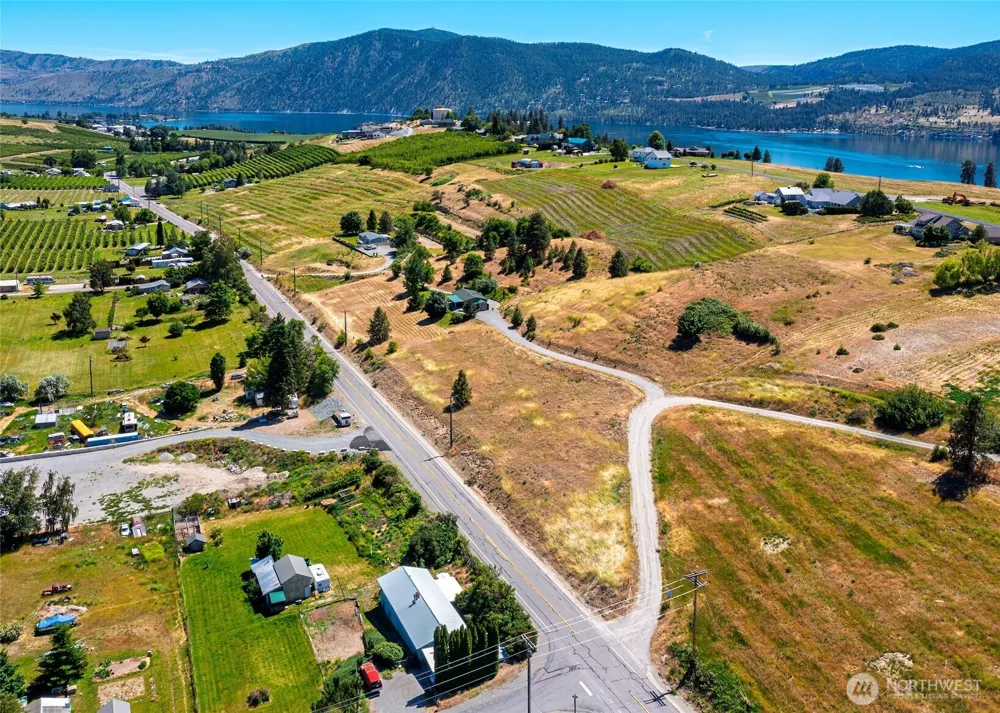 32 Barkley Road Manson, WA 98831