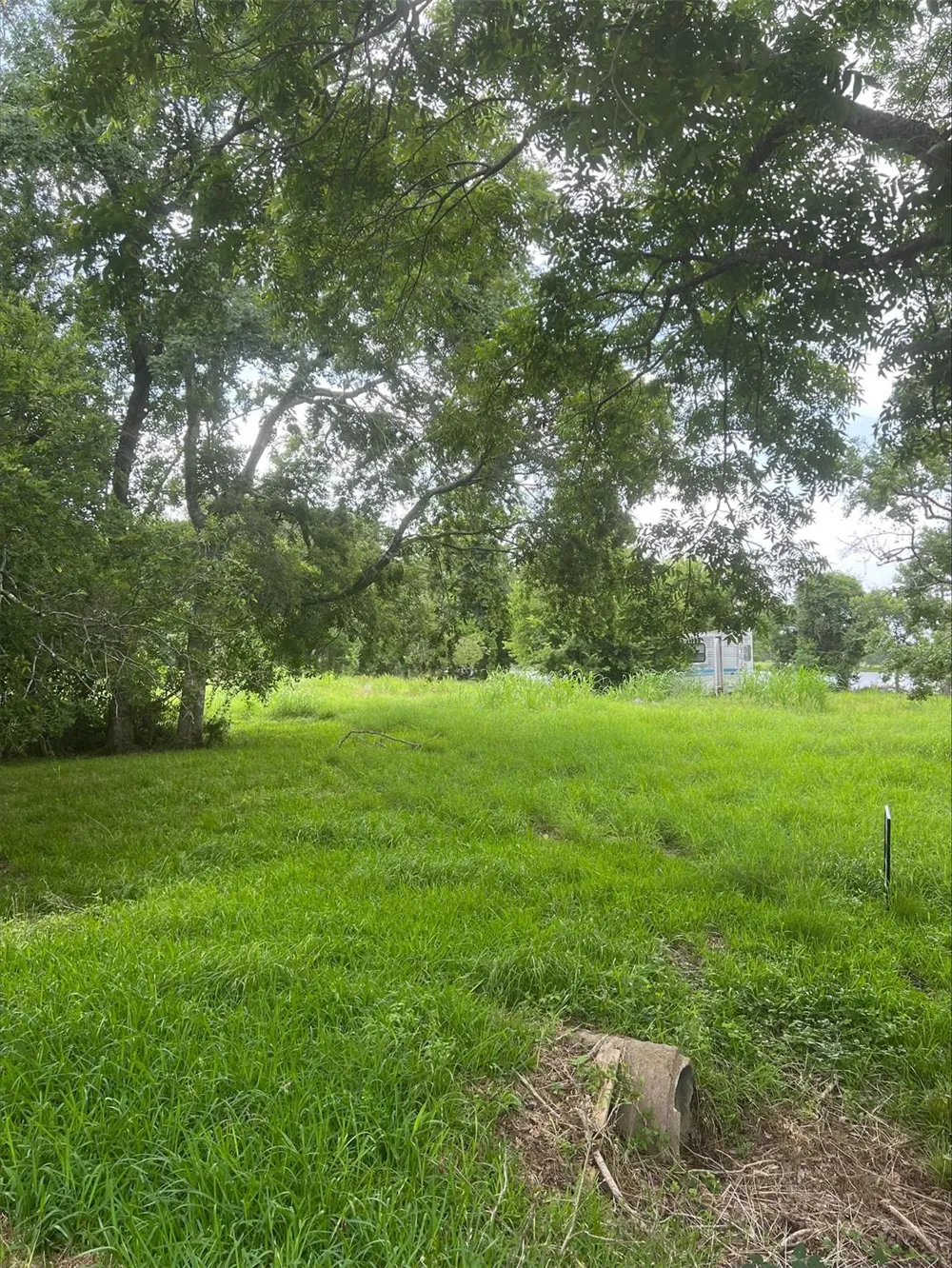 99 Kings Hill Palacios, TX 77465