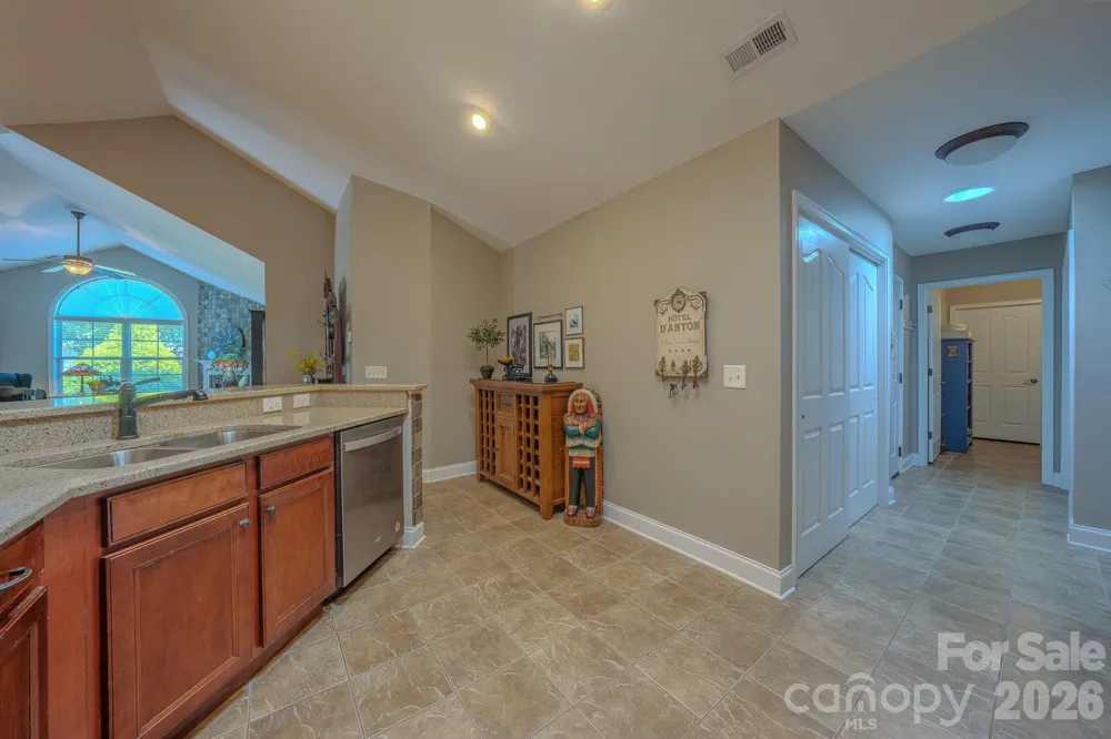 52 Mountain Meadow Circle Weaverville, NC 28787