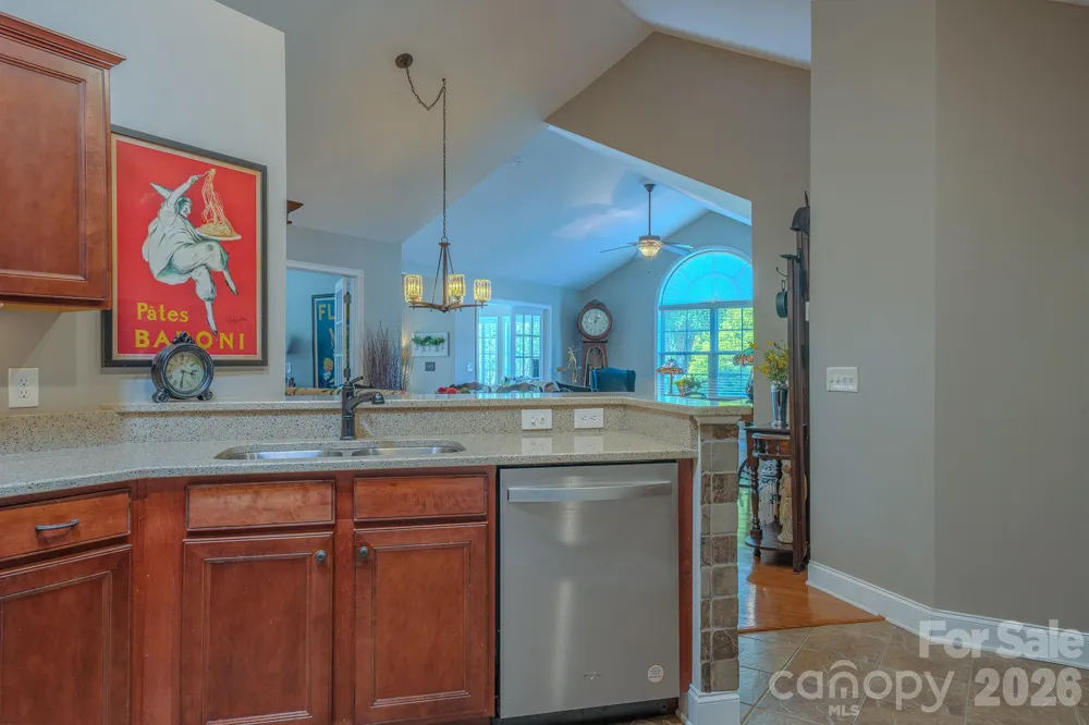 52 Mountain Meadow Circle Weaverville, NC 28787