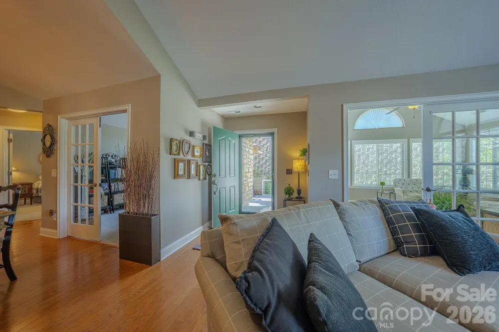 52 Mountain Meadow Circle Weaverville, NC 28787