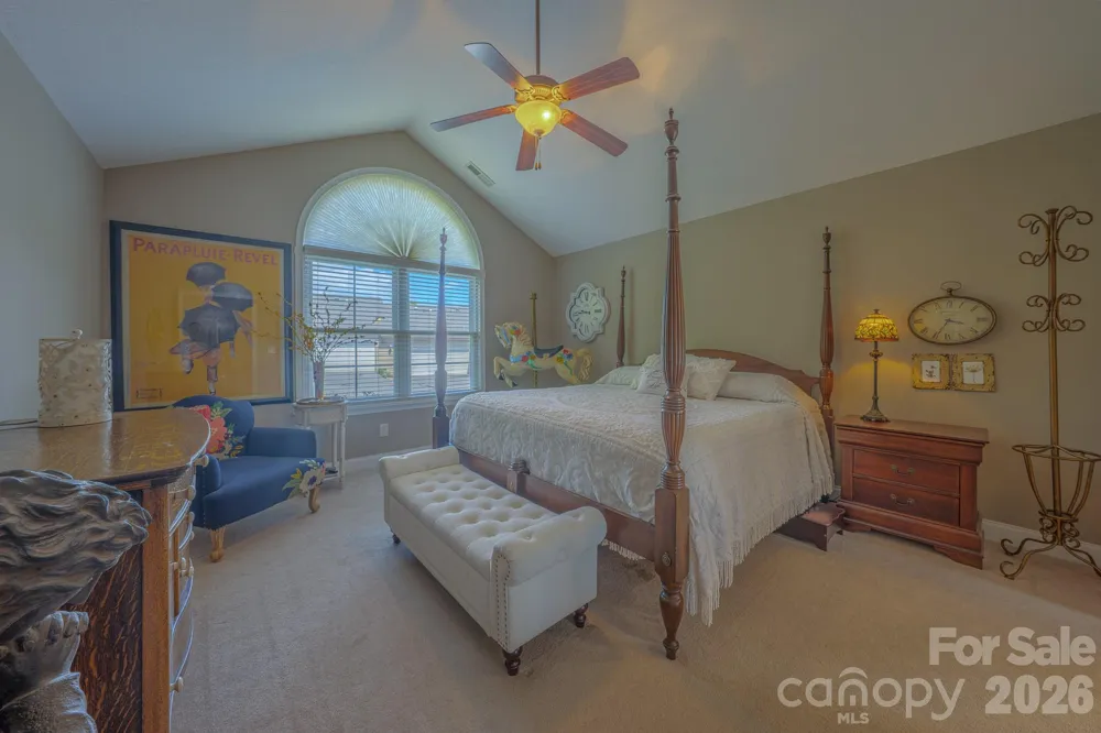52 Mountain Meadow Circle Weaverville, NC 28787