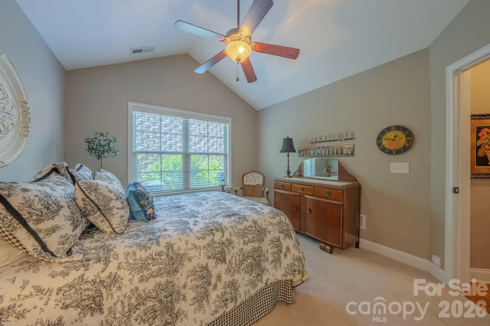 52 Mountain Meadow Circle Weaverville, NC 28787