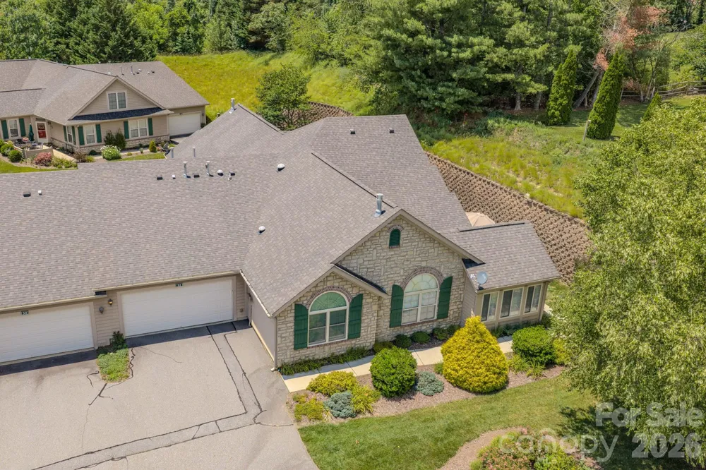 52 Mountain Meadow Circle Weaverville, NC 28787