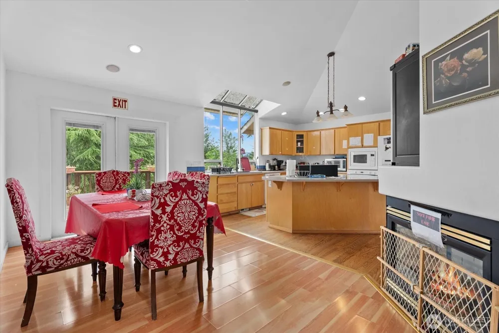 9100 189 Avenue Ct E Bonney Lake, WA 98381