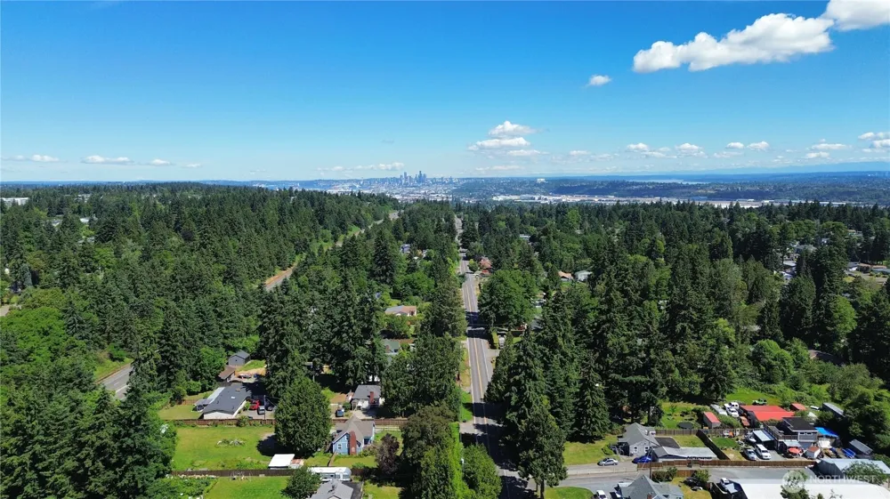 124 8th Avenue S Burien, WA 98168