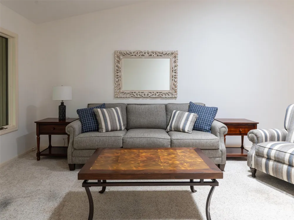 112 Live Oak Lane Hendersonville, NC 28791