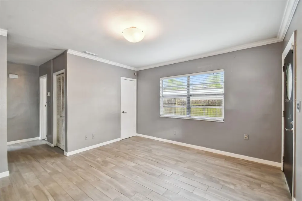 1921 W STATE STREET Tampa, FL 33606
