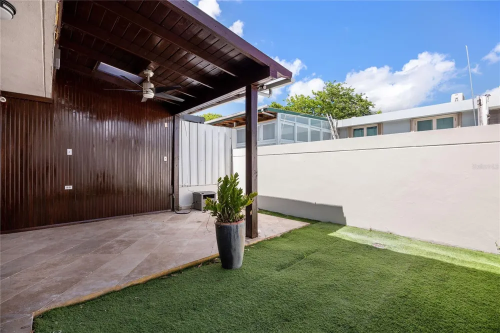 6 PRADO ALTO Guaynabo, PR 00966