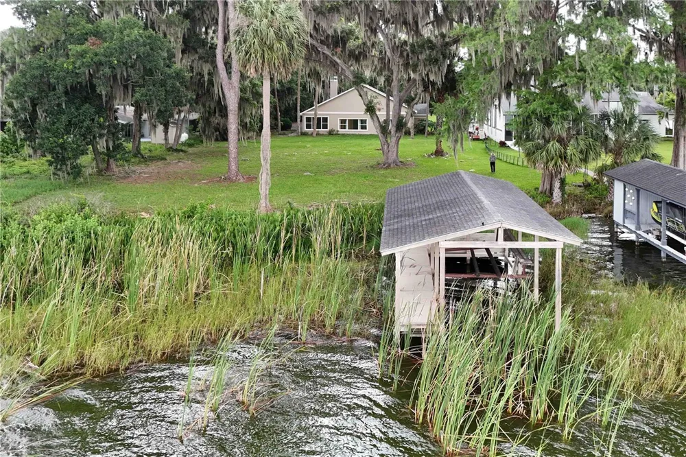 5616 TRIMBLE PARK ROAD Mount Dora, FL 32757