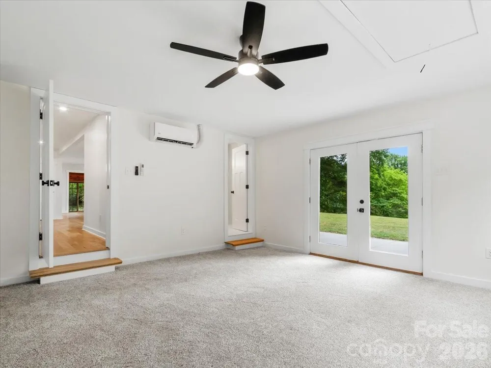 455 Rocky Springs Heights Burnsville, NC 28714