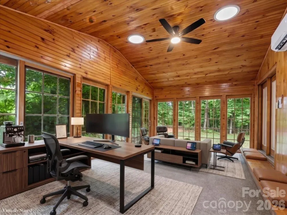 455 Rocky Springs Heights Burnsville, NC 28714