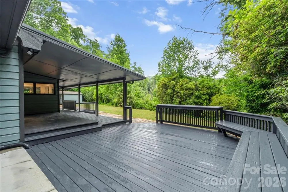 455 Rocky Springs Heights Burnsville, NC 28714