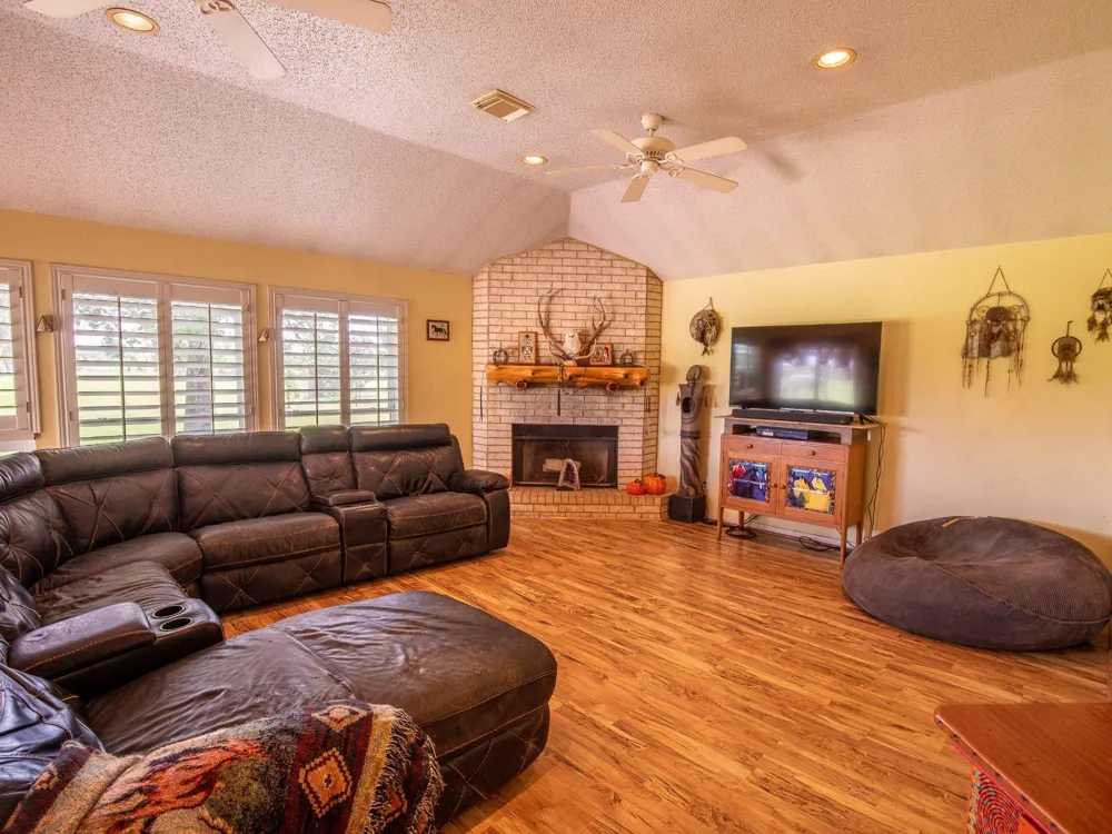3936 Beasley West End Road Beasley, TX 77417