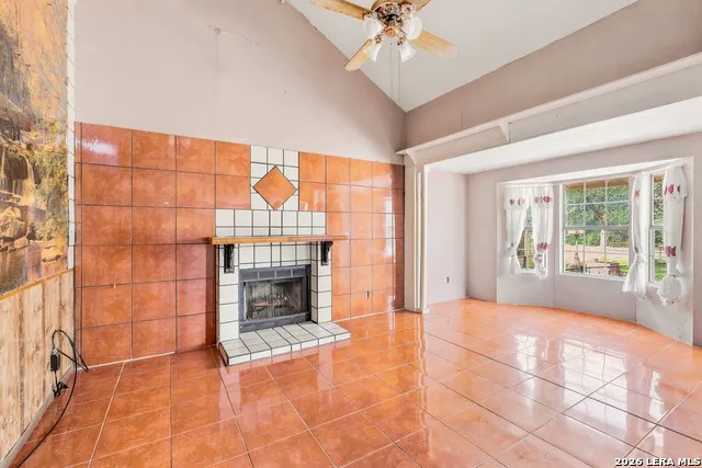 7918 W FM 476 Poteet, TX 78065