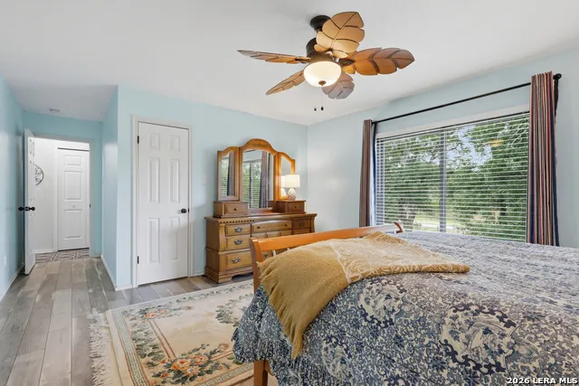 302 Whispering Oaks Adkins, TX 78101