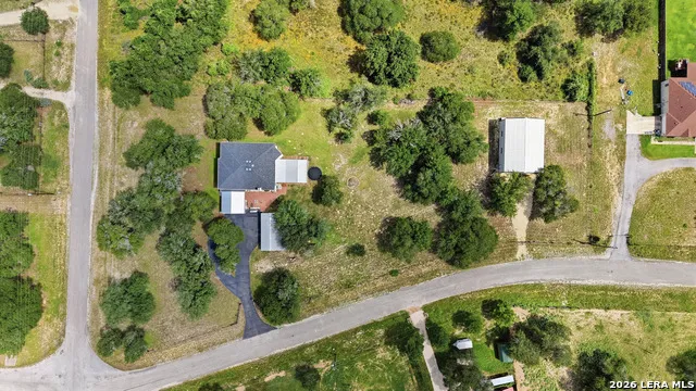 302 Whispering Oaks Adkins, TX 78101