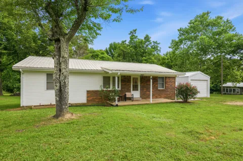 9198 Highway 114 W
