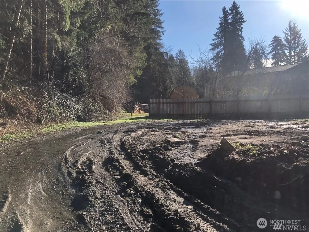 22728 Upper Dorre Don Way SE Maple Valley, WA 98038