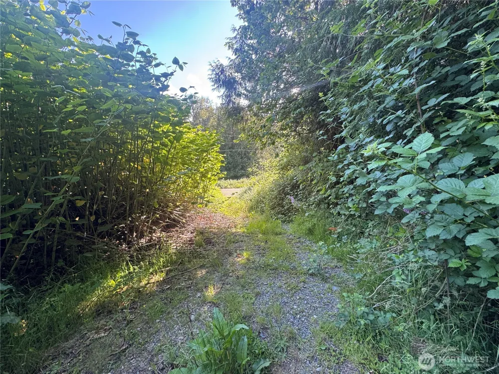 22728 Upper Dorre Don Way SE Maple Valley, WA 98038