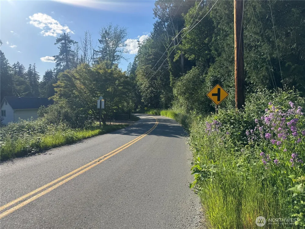 22728 Upper Dorre Don Way SE Maple Valley, WA 98038