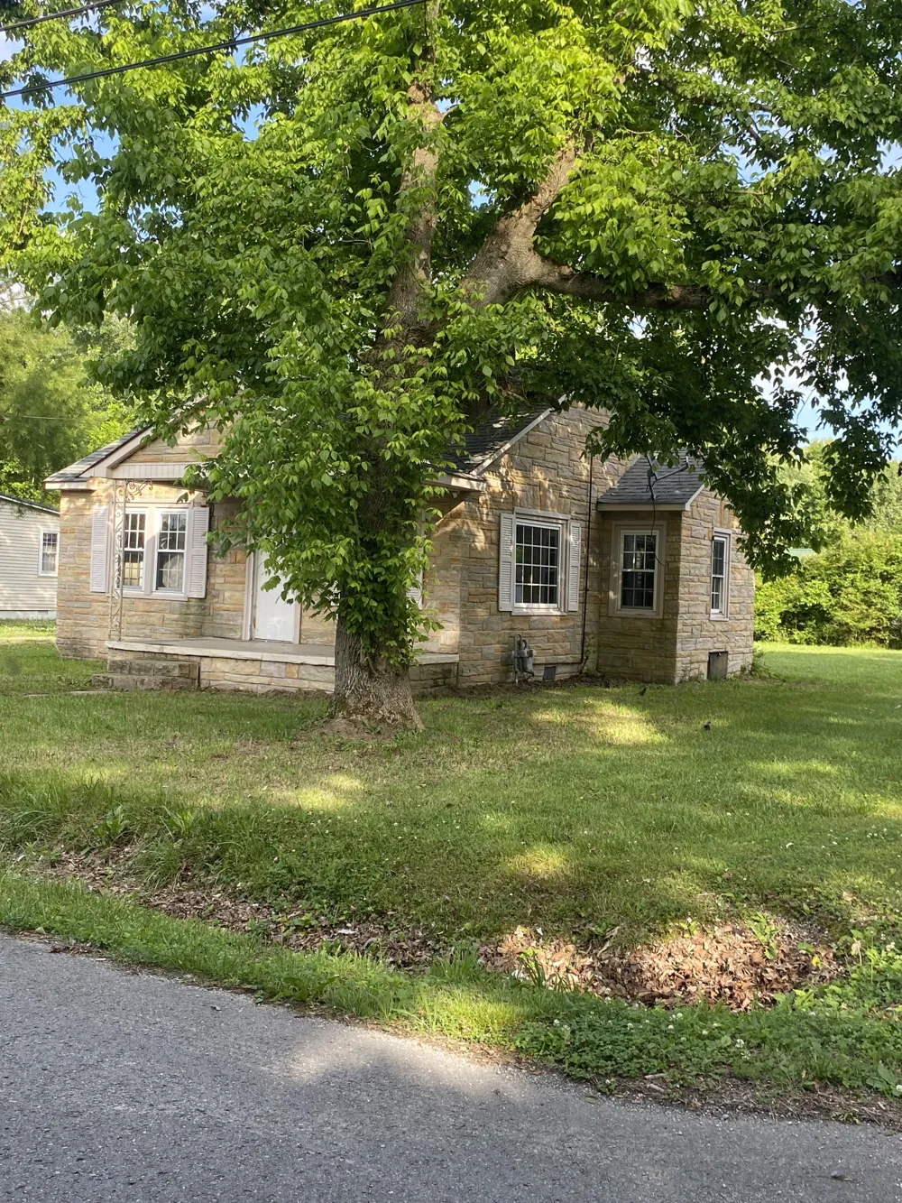 504 General St E Tullahoma, TN 37388