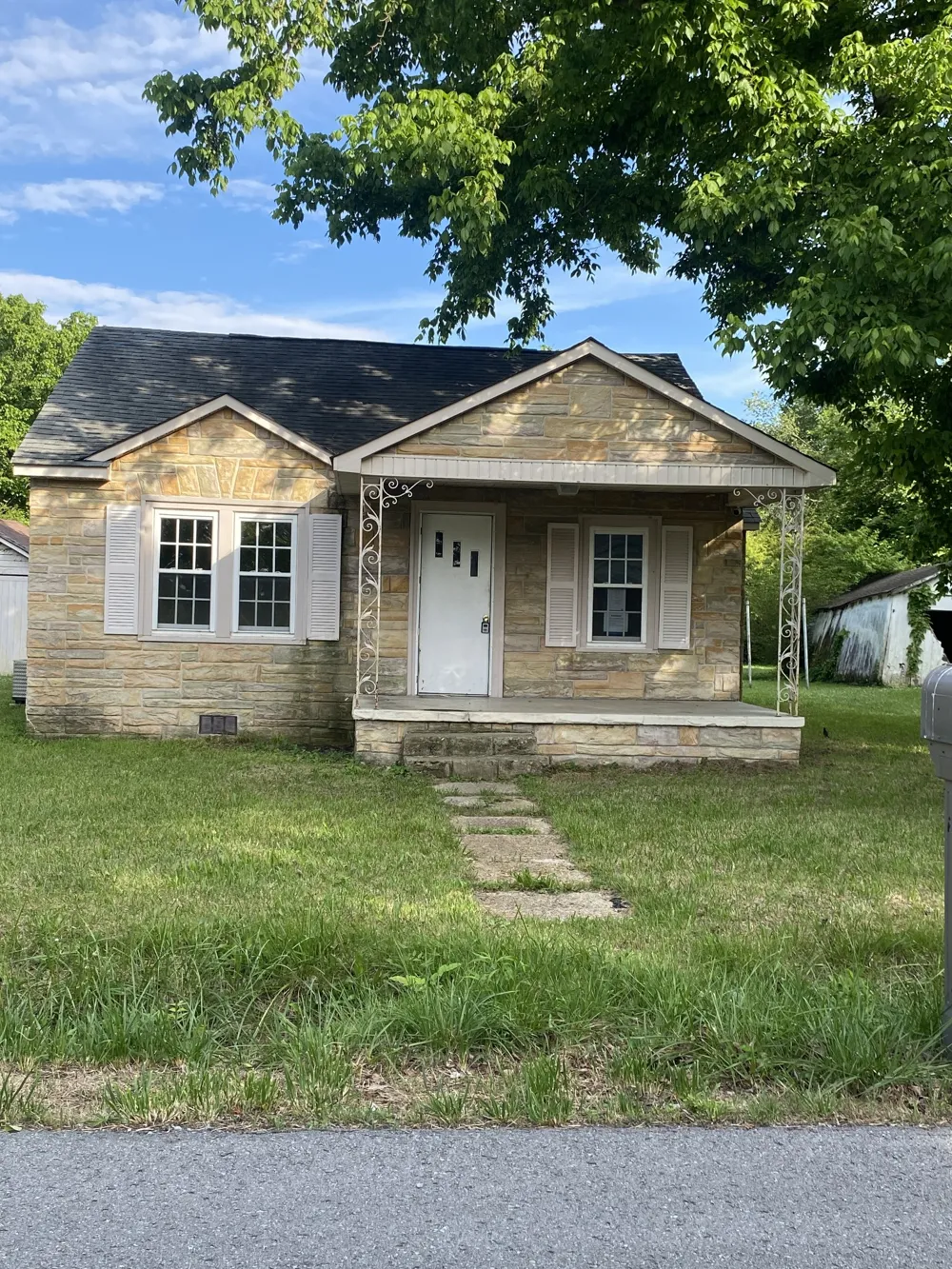 504 General St E Tullahoma, TN 37388