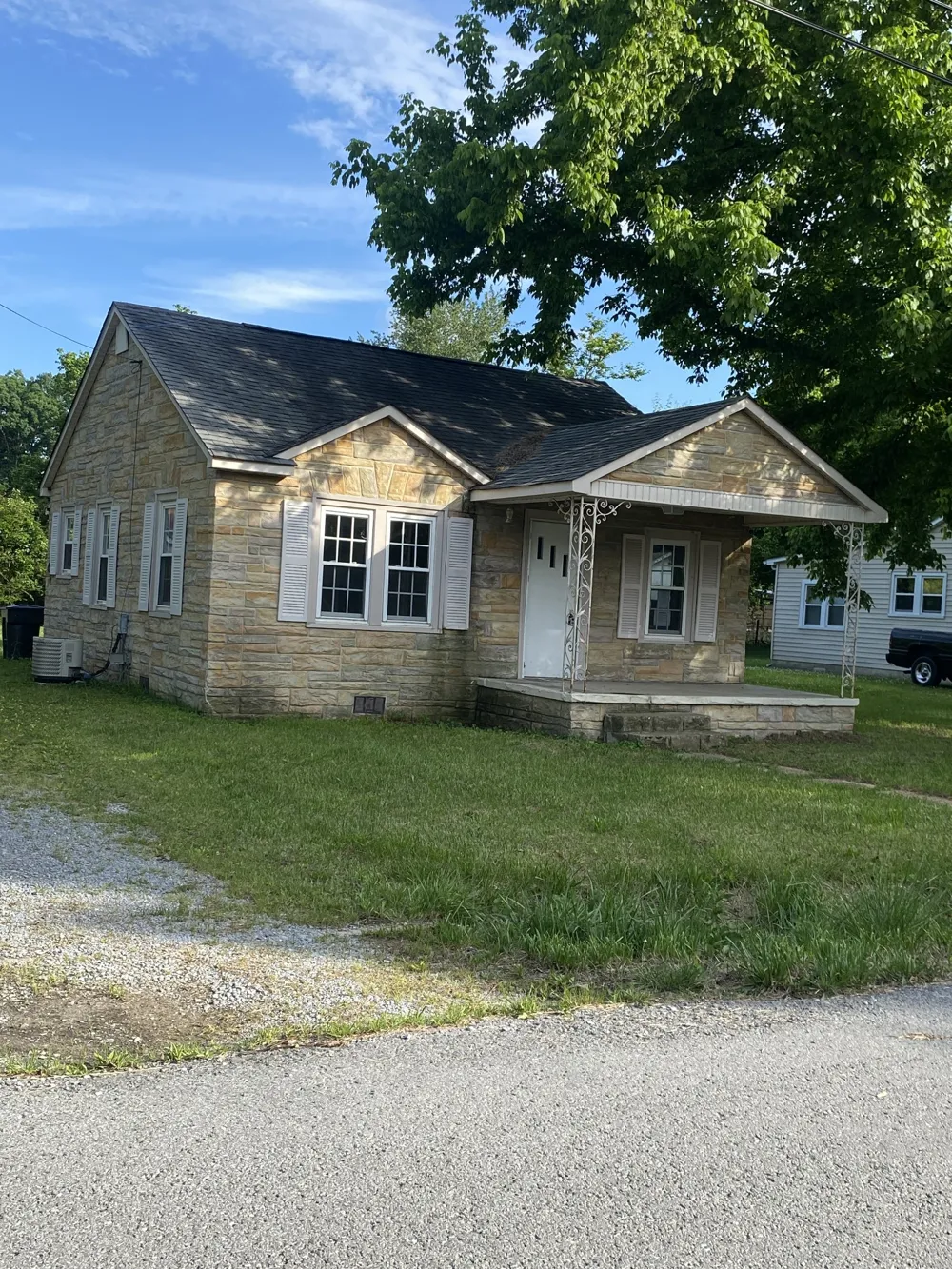 504 General St E Tullahoma, TN 37388