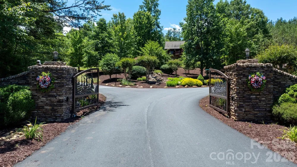 108 Mountain Brook Trail Nebo, NC 28761