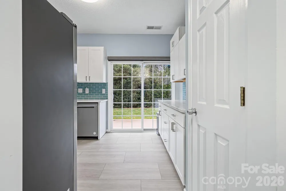 2737 Mill Valley Court Matthews, NC 28105