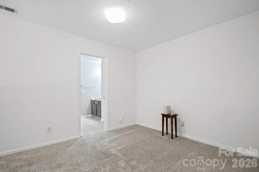 2737 Mill Valley Court Matthews, NC 28105