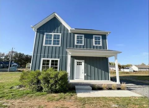 107 Sharon Dr