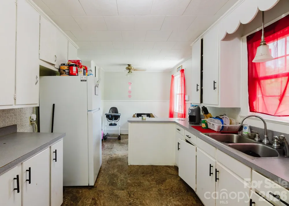 303 Myrtle Avenue Hamlet, NC 28345