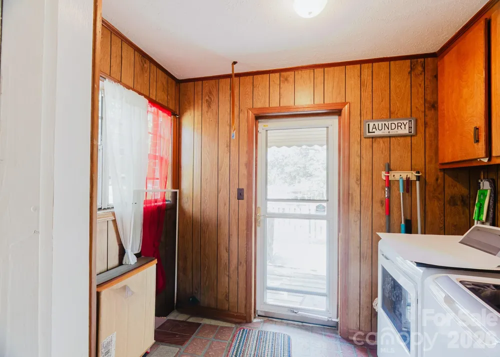 303 Myrtle Avenue Hamlet, NC 28345